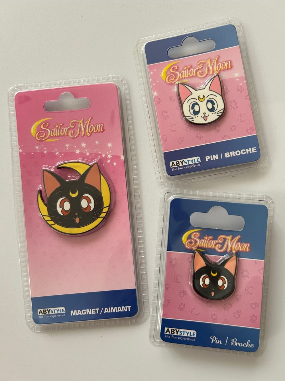 Sailor Moon Luna & Artemis Enamel Pin & Metal Magnet Set European Import NWT